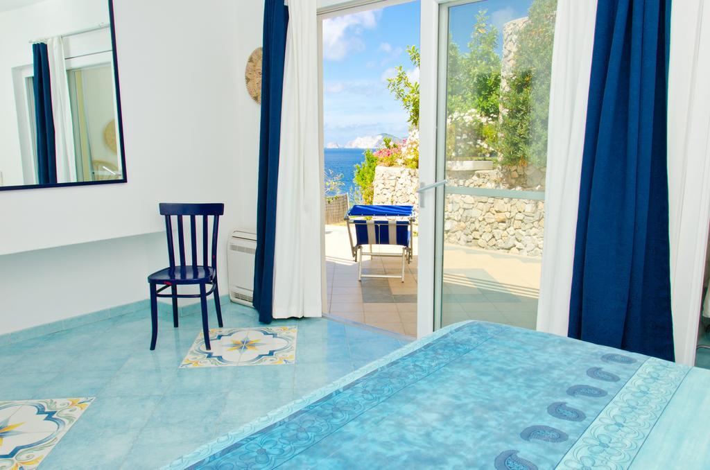 Sunset Village Ponza Room photo