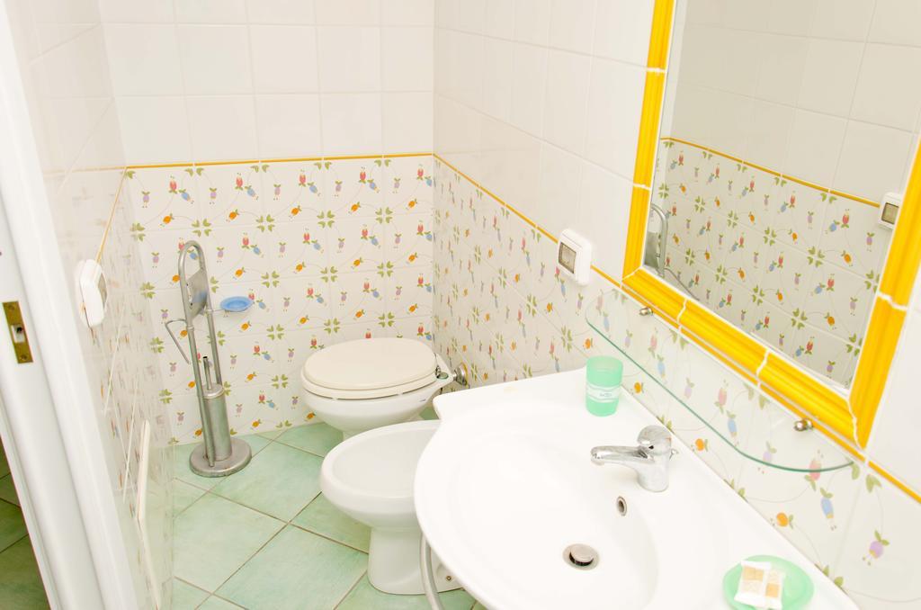 Sunset Village Ponza Room photo